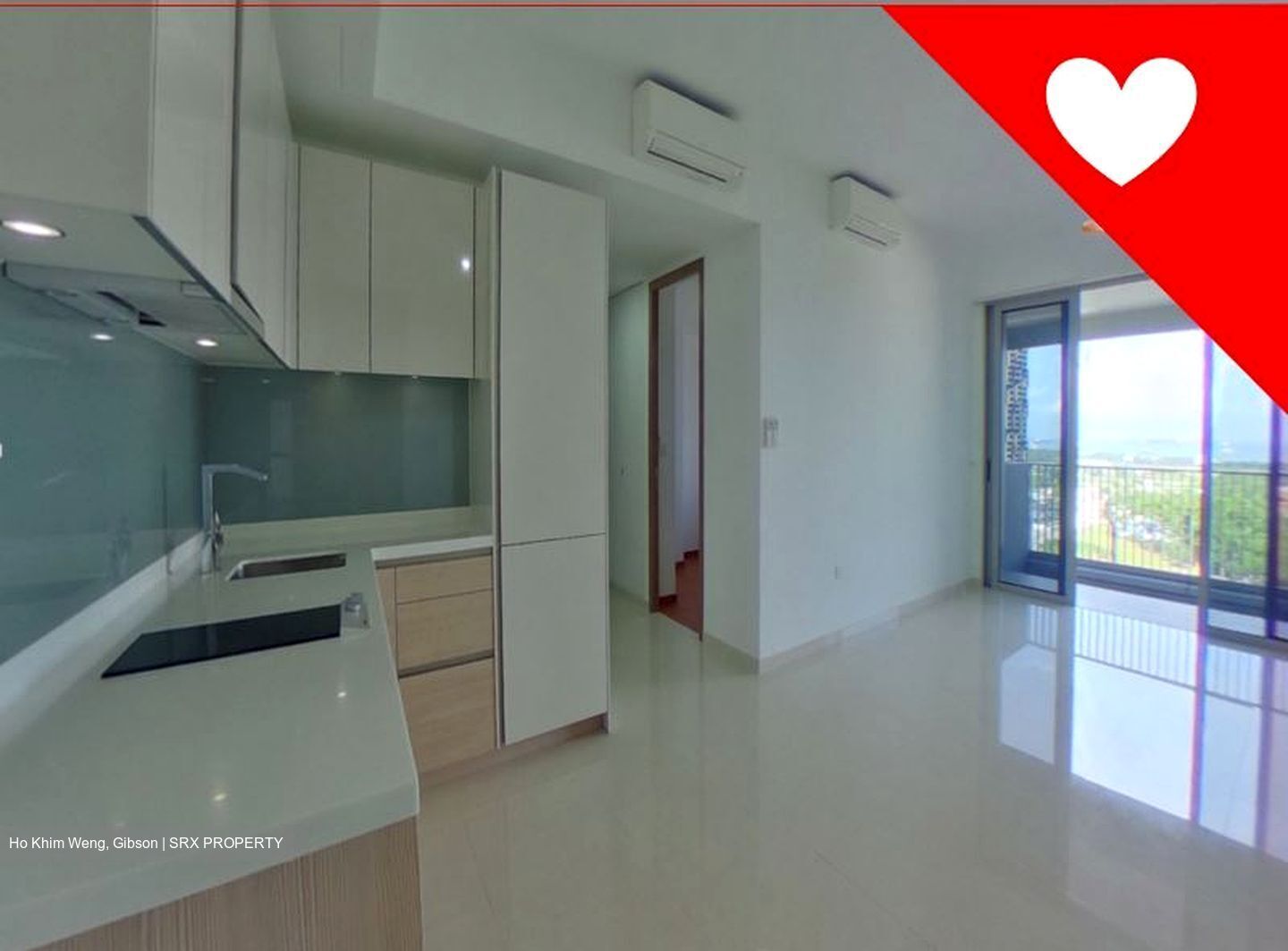 V On Shenton thumbnail photo